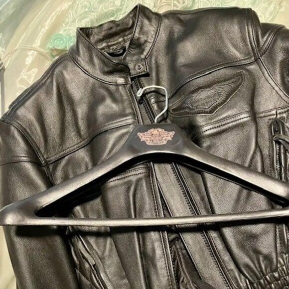 Harley Davidson Women's Leather Riding Jacket - Picture 2 of 3